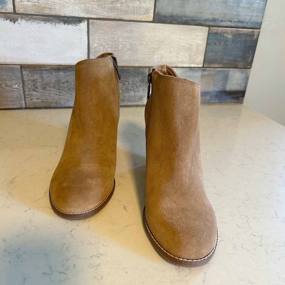 EUC Lucky Brand Yakeena Suede Wedge Ankle Booties 8.5/39 - Picture 14 of 14